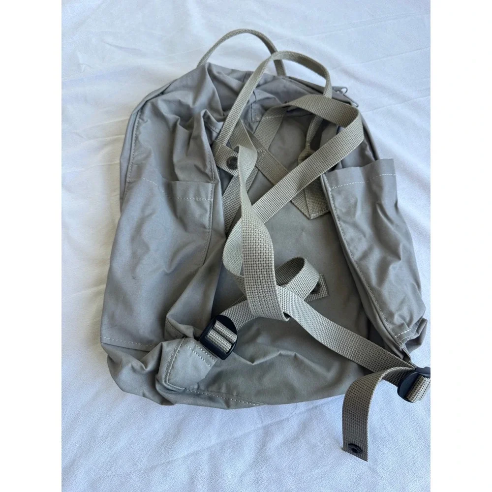Fjallraven Kanken Classic Backpack Gray Gorpcore Minimalist Hiking School Bag